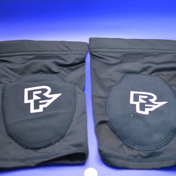 Raceface Indy Black Elbow Pads Size XL - Picture 1 of 4